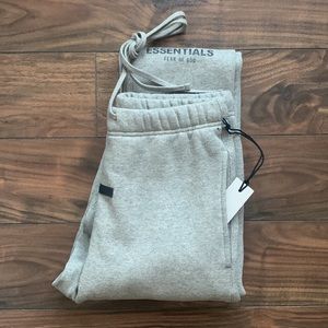 NWT Essentials by Fear of God Sweatpants Sz XS